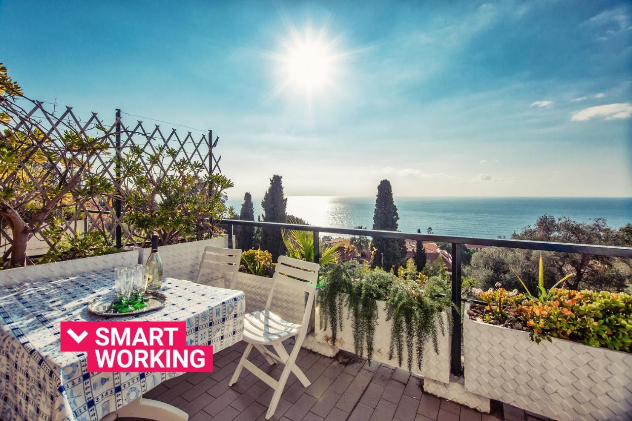 Una Terrazza Sul Golfo Di Ospedaletti By Wonderful Italy Экстерьер фото