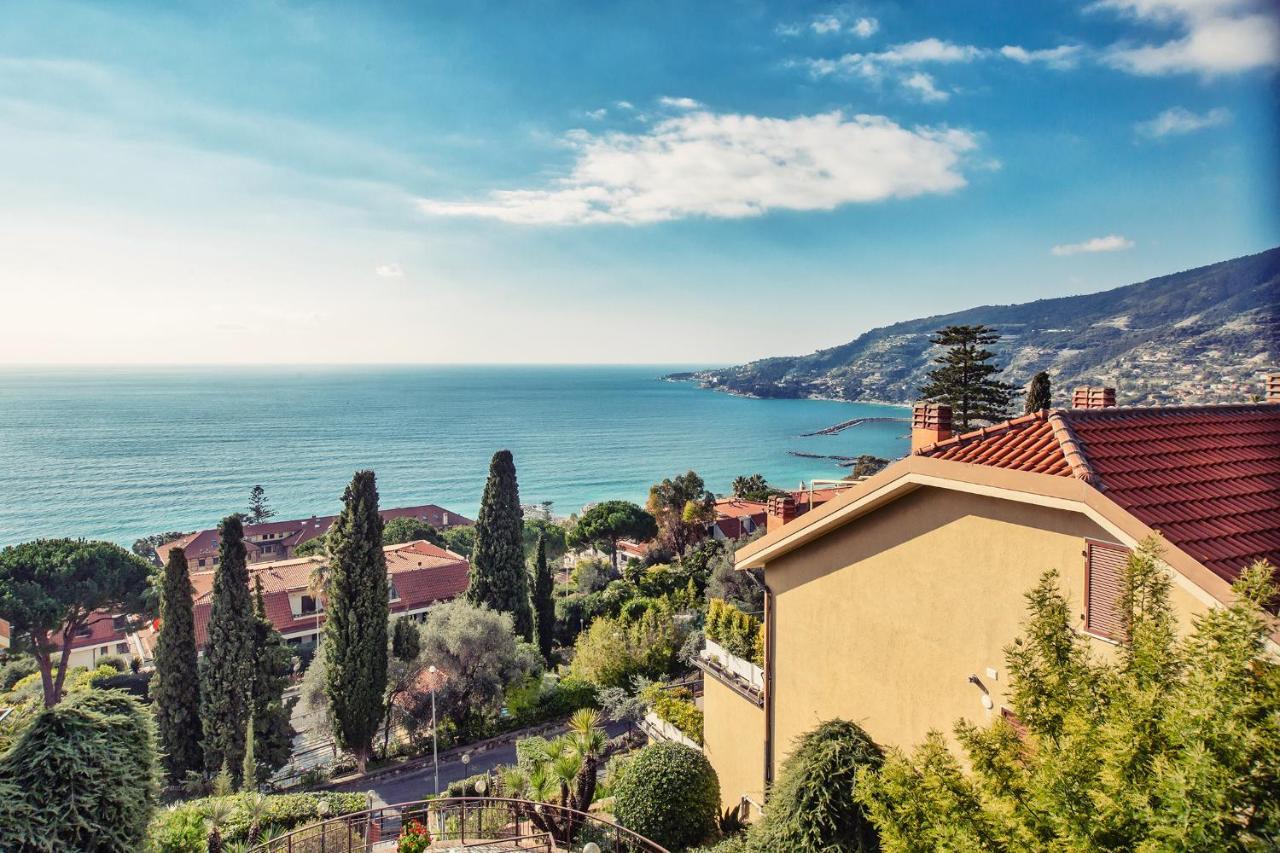 Una Terrazza Sul Golfo Di Ospedaletti By Wonderful Italy Экстерьер фото